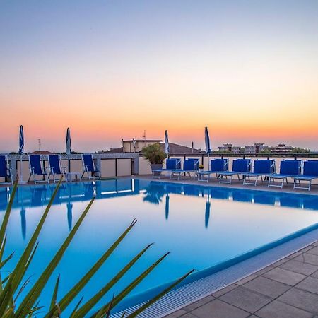Renzo Hotel 체제나티코 외부 사진
