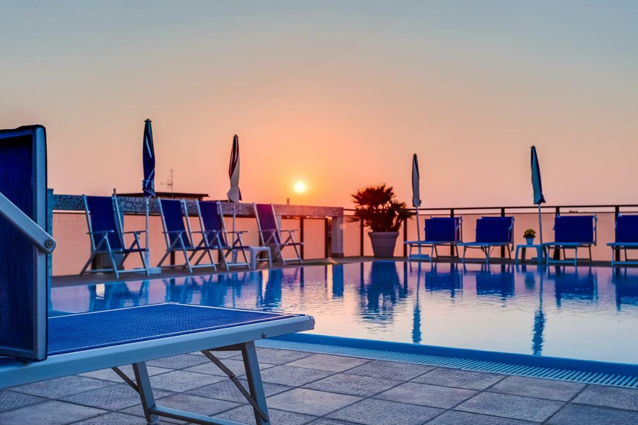 Renzo Hotel 체제나티코 외부 사진